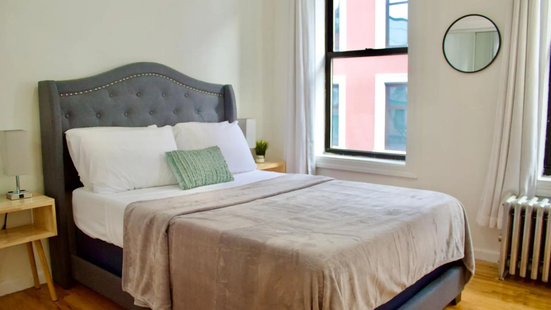 Spacious 2 Bedroom In East Village Nyc New York États-Unis